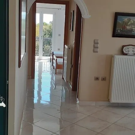 Mimi's Sunnyview House Apartament Vlachata