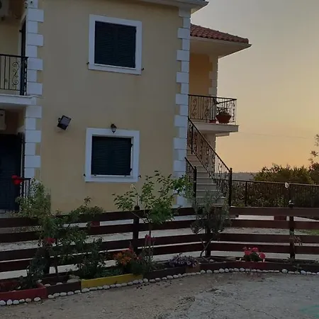 Mimi's Sunnyview House * Vlachata