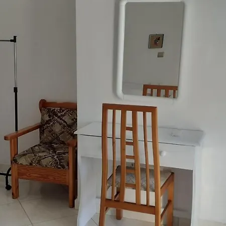 Mimi's Sunnyview House Apartament Vlachata