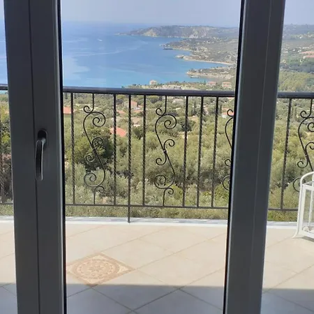 Mimi's Sunnyview House Vlachata